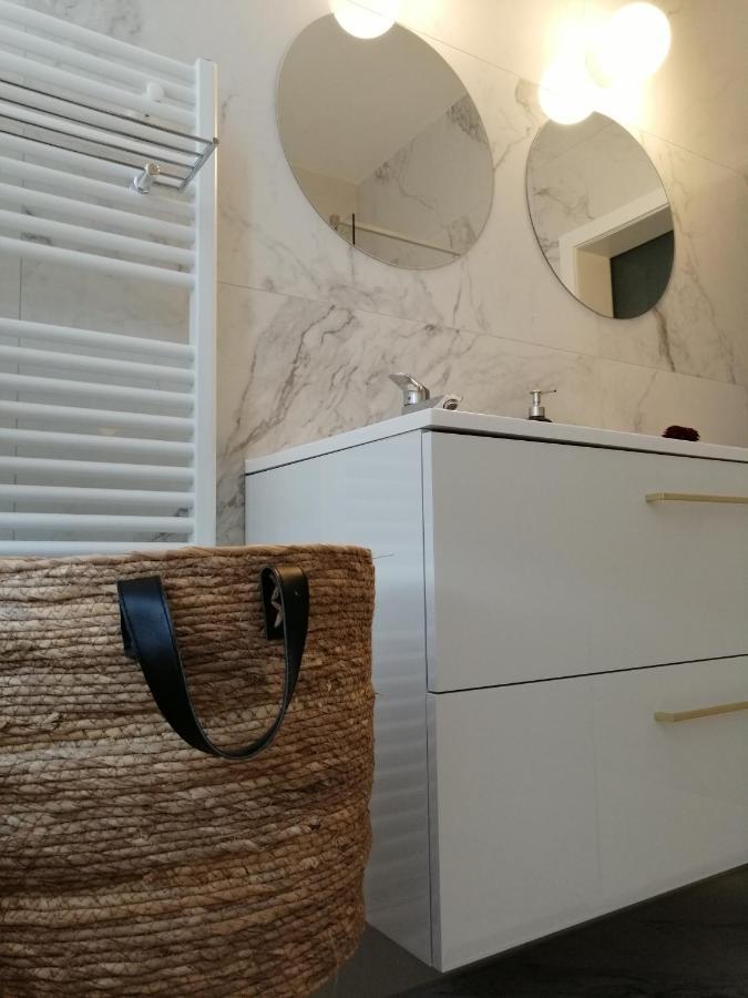 Large Apartment 800M From The Beach 90 Square Meters オステンド エクステリア 写真